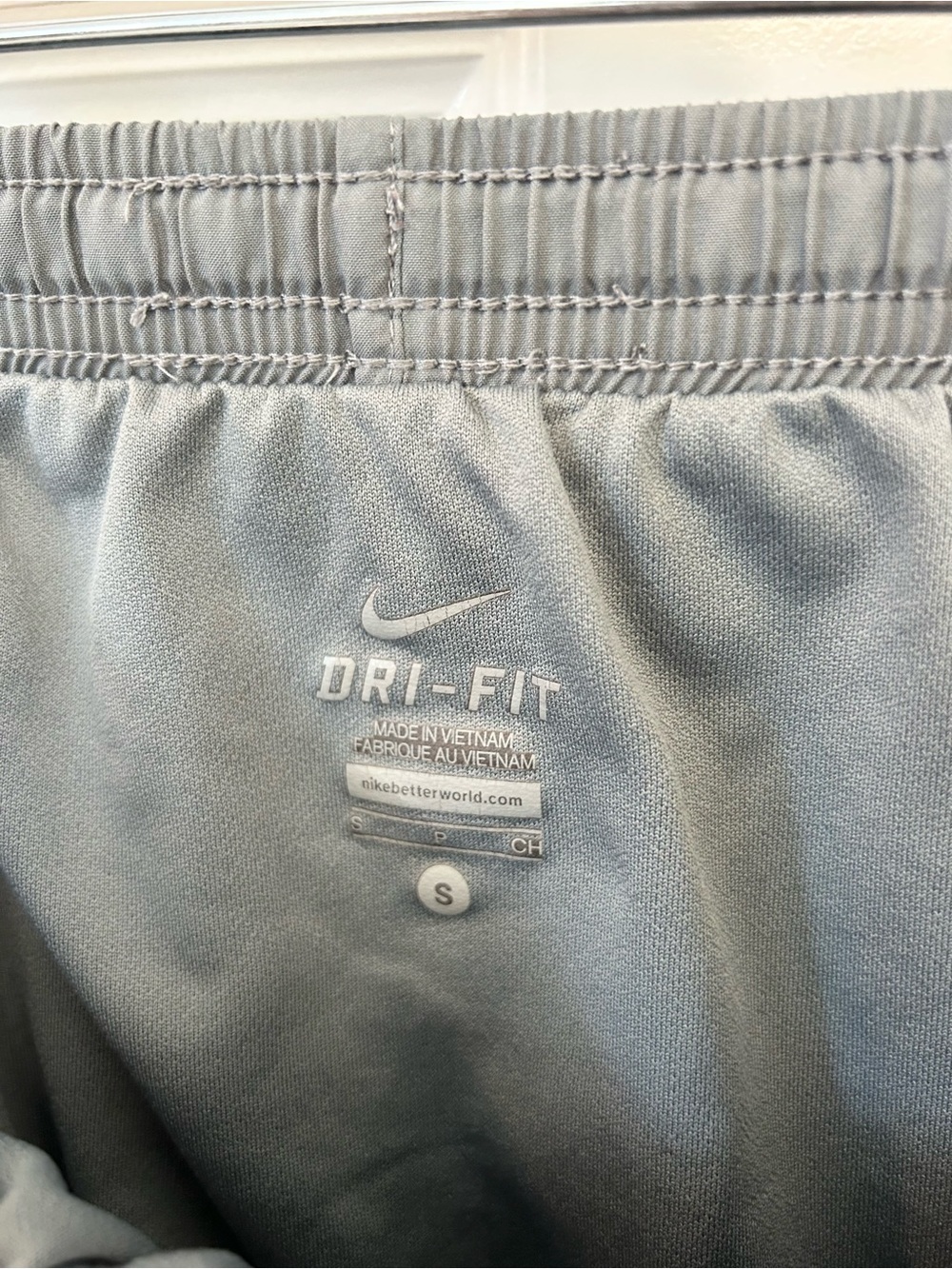 Nike Women’s Gray Running Shorts with Mint Trim - Picture 4 of 4